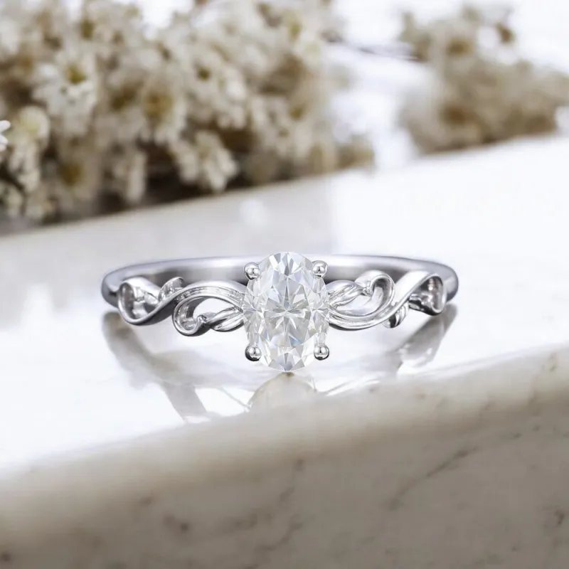 Oval Pırlanta Vintage Tektaş Yüzük 0.40 Ct E-VS1