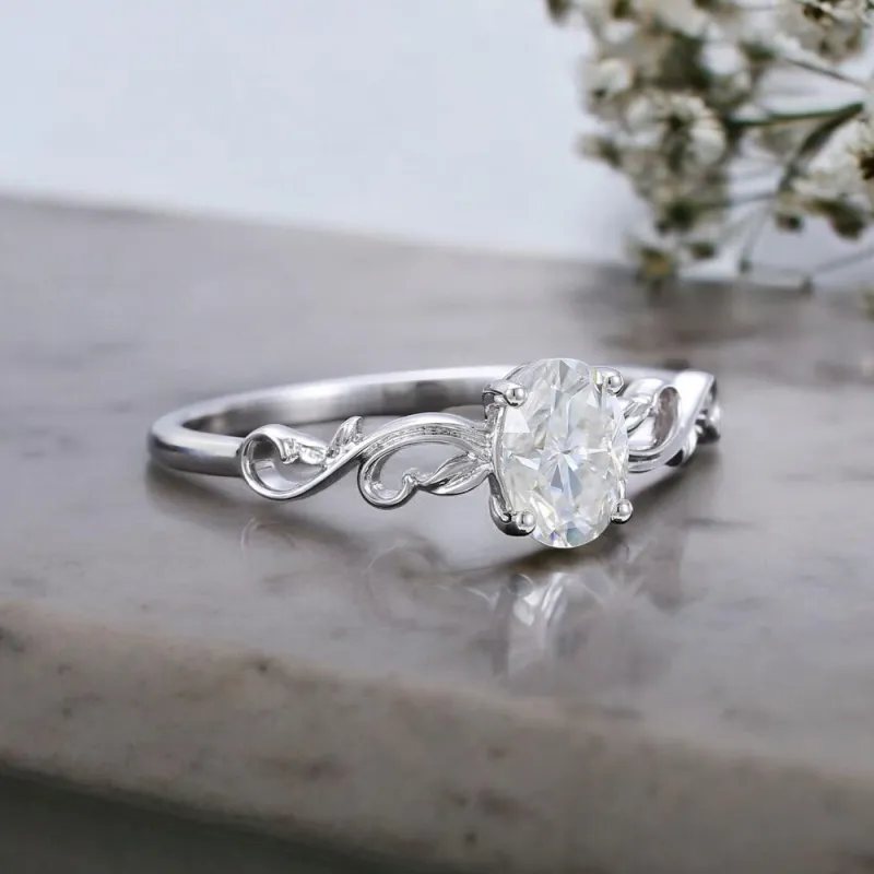 Oval Pırlanta Vintage Tektaş Yüzük 0.40 Ct E-VS1